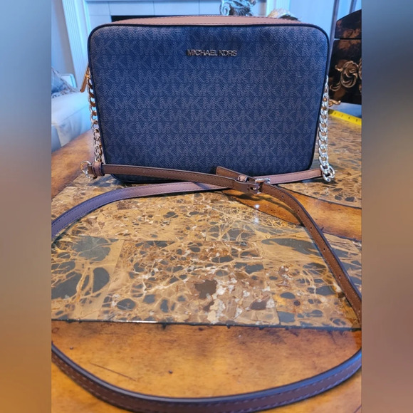 Michael Kors Brown Crossbody Bag. NWOT - Picture 2 of 11